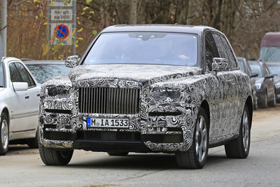 VIP以外立ち入り禁止…ロールスロイス初のSUV、今夏後半に顧客向け先行デビュー 画像